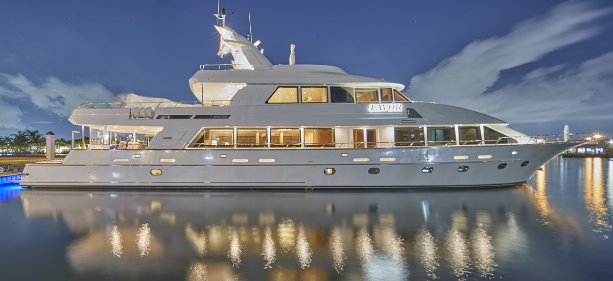 Motor Yacht Favor a 38M 2000/2004 by Crescent Custom Yacht is now available for Charter